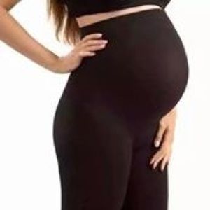 Blanqi maternity leggings.